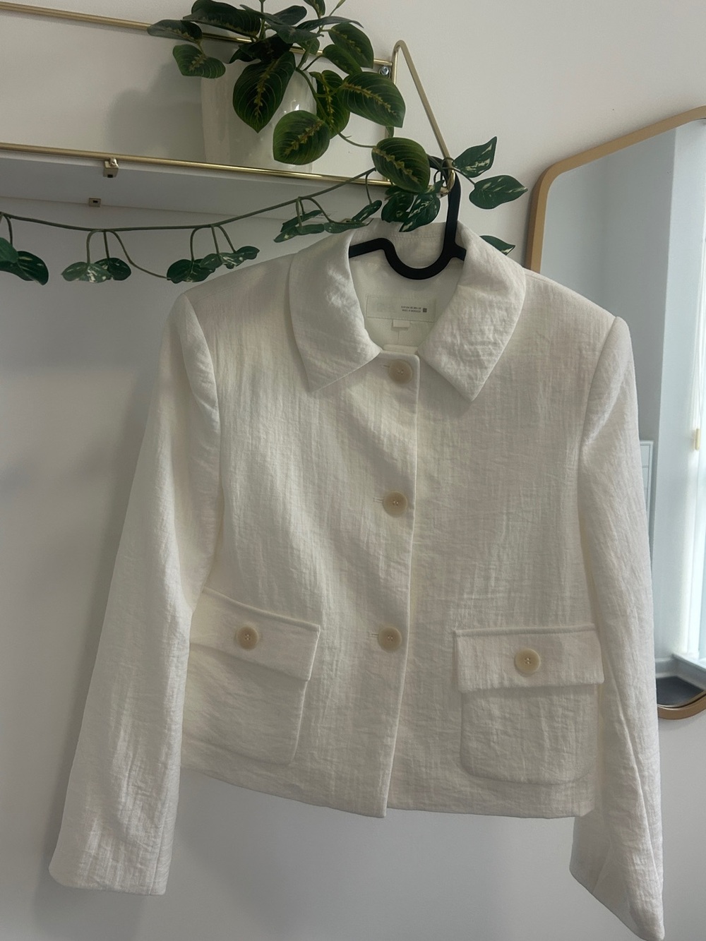 NWOT ZARA Textured Off White Cropped Jacket XS Flap Pockets Point Collar